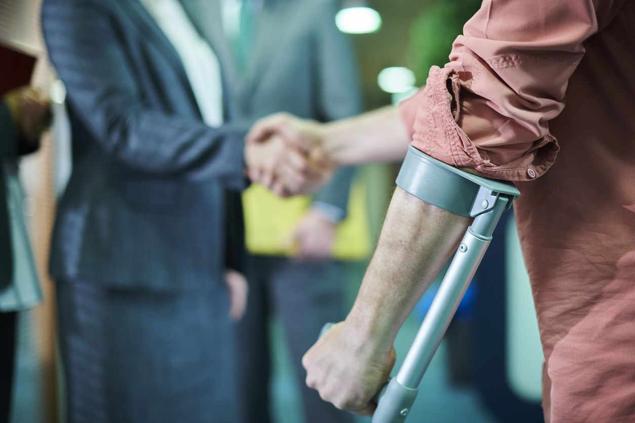 A victim of a bodily injury meets with a legal professional to discuss his options regarding liability.
